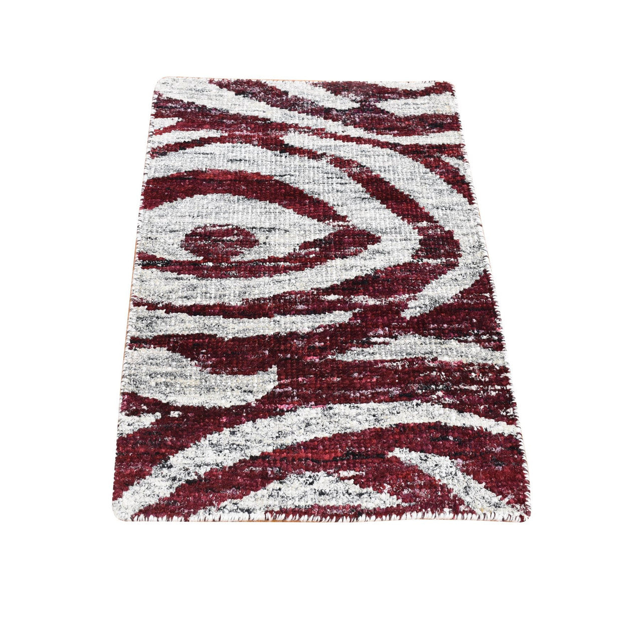 Ivory 2'0" x 3'0" Modern and Contemporary Sari Hand knotted Silk Rug - Sku: O080614