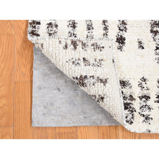 Modern and Contemporary Wool Hand Knotted Rug Black No Border 3.0X3.0 -O080747