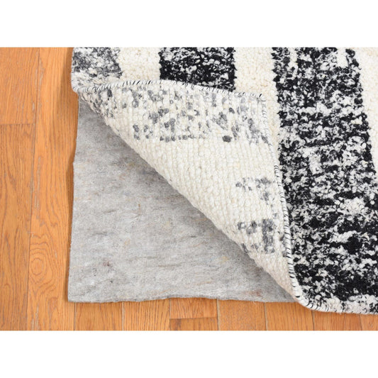 Modern and Contemporary Wool Hand Knotted Rug Black No Border 3.0X3.0 -O080756
