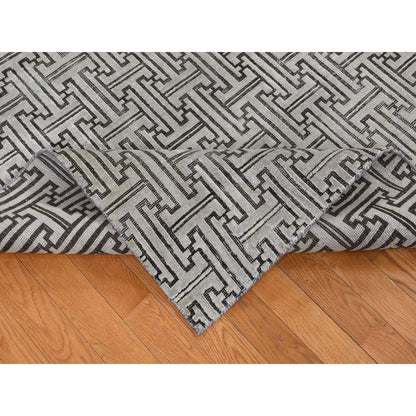 Modern and Contemporary Wool & Silk Hand Knotted Rug Grey No Border 7.10X10.3 -O080832