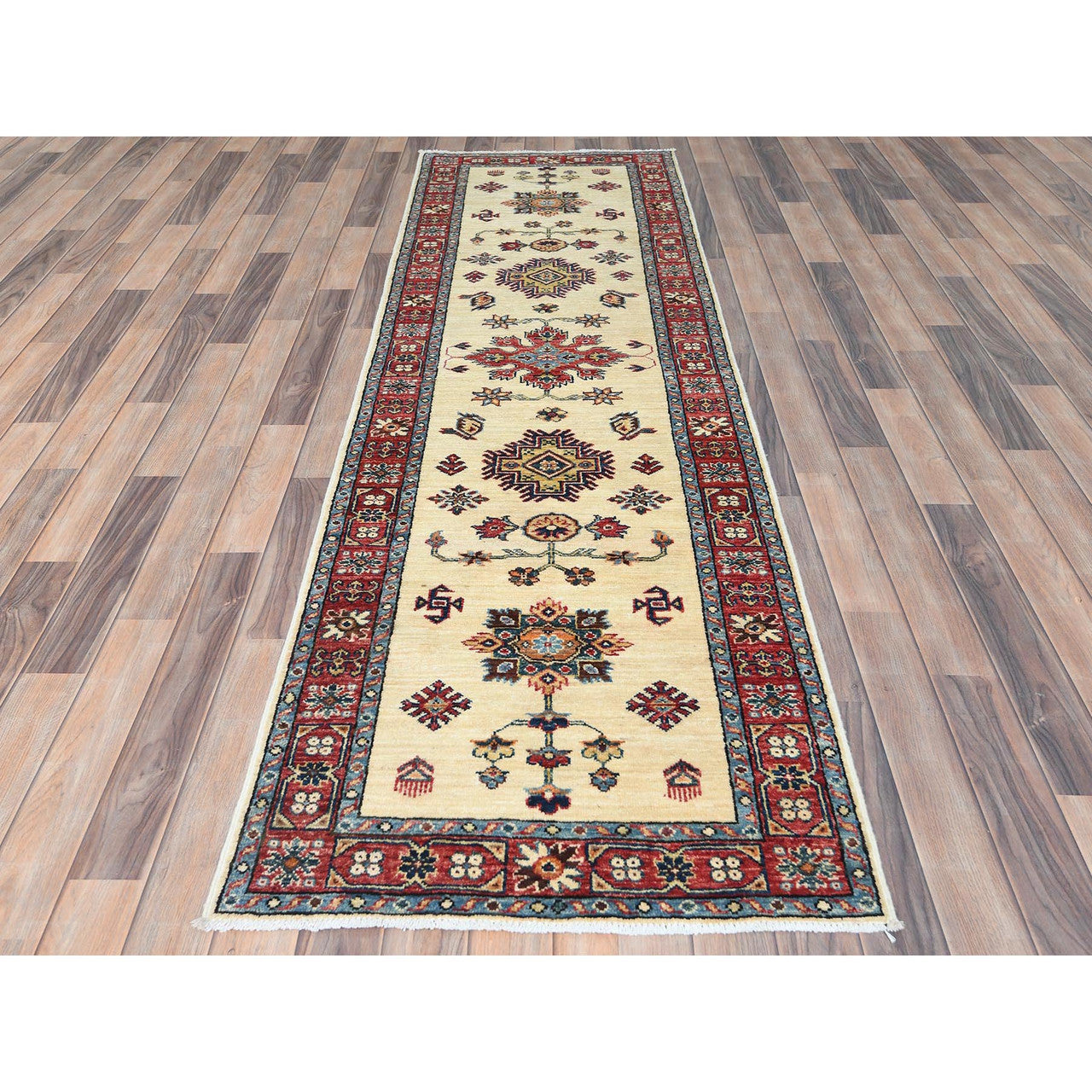 Ivory 2'7" x 8'6" Kazak Hand knotted Wool Rug - Sku: O082733