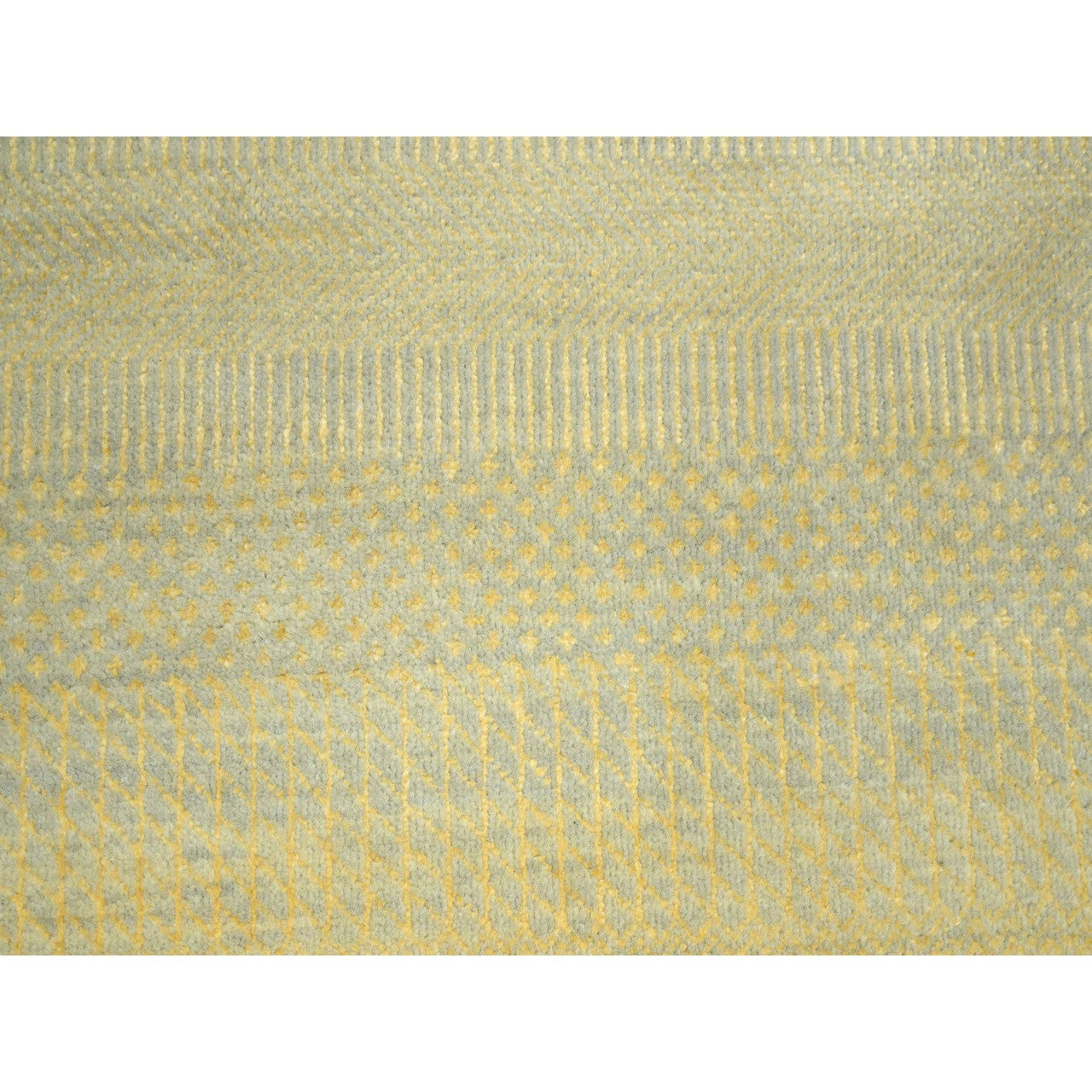 Ivory 7'10" x 7'10" Modern and Contemporary Hand knotted Wool/Silk Rug - Sku: O083212