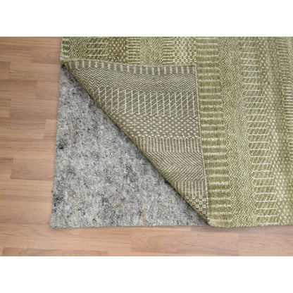 Modern and Contemporary Wool & Silk Hand Knotted Rug Brown 4.9x6.9 -O083216