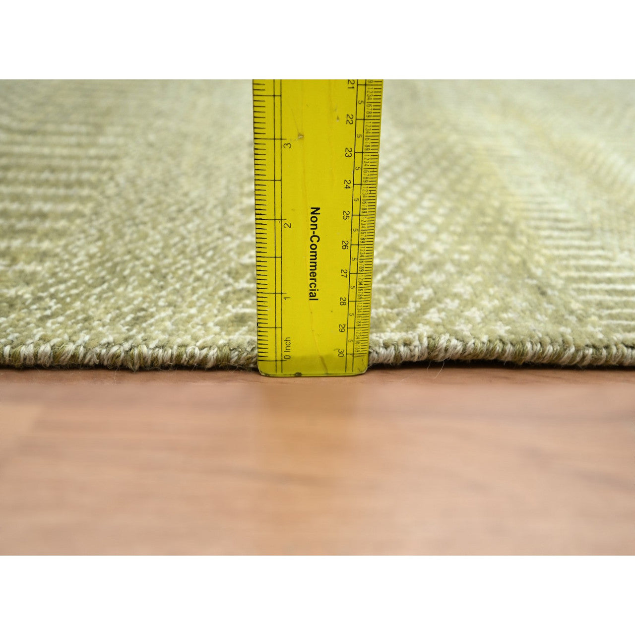 Brown 4'9" x 6'9" Modern and Contemporary Hand knotted Wool/Silk Rug - Sku: O083216