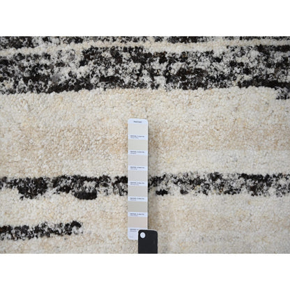 Modern and Contemporary Wool Hand Knotted Rug Ivory No Border 8.0X8.0 -O084215
