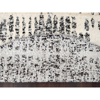 Modern and Contemporary Wool Hand Knotted Rug Ivory No Border 8.0X8.0 -O084437