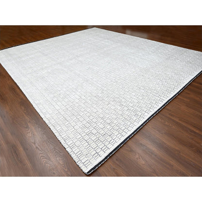 Modern and Contemporary Wool and Plant based Silk Hand Loomed Rug Ivory No Border 13.11X16.1 -O084587