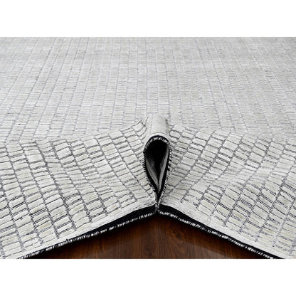 Modern and Contemporary Wool and Plant based Silk Hand Loomed Rug Ivory No Border 13.11X16.1 -O084587