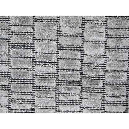 Modern and Contemporary Wool and Plant based Silk Hand Loomed Rug Grey No Border 2.0X3.0 -O084617