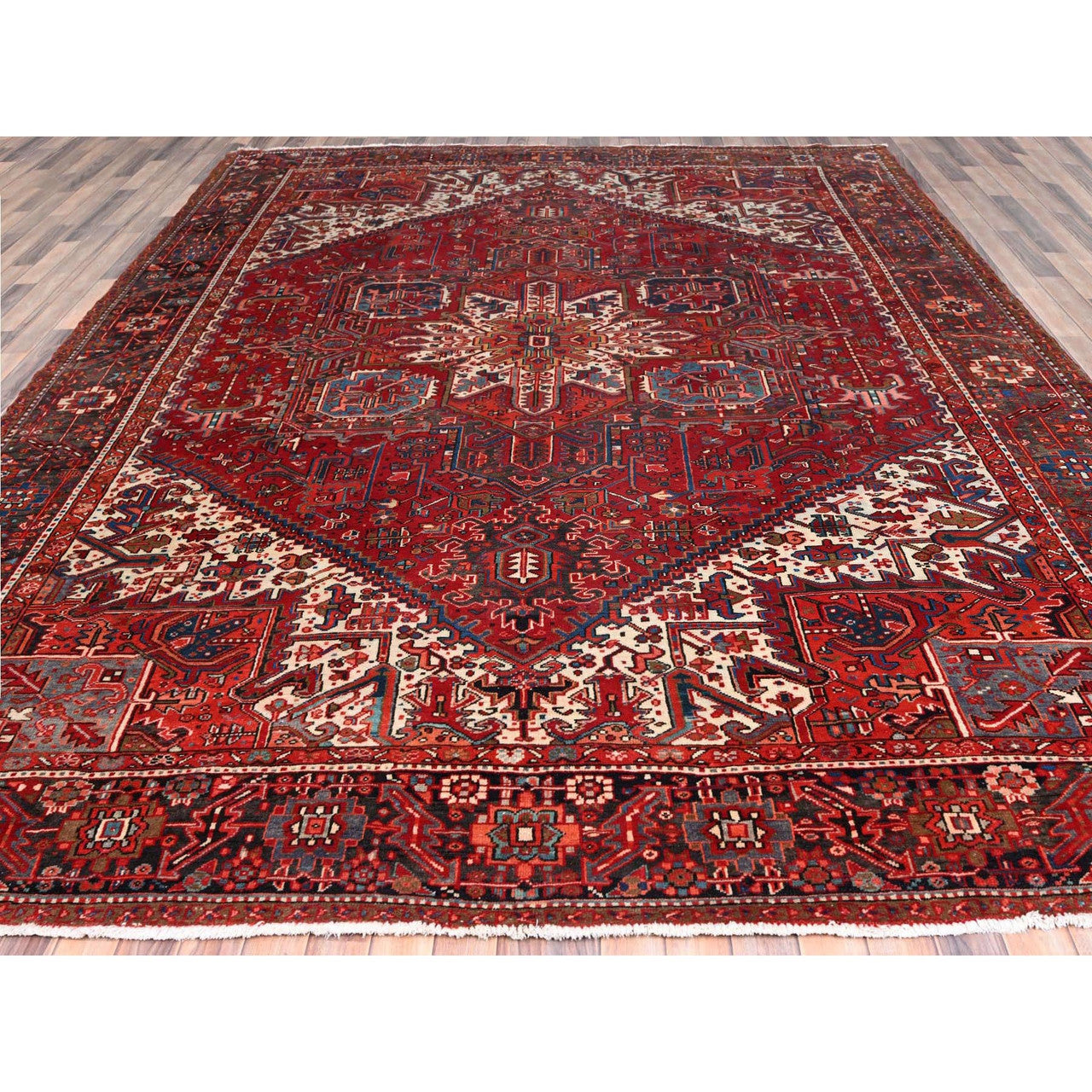 Red 10'1" x 12'9" Heriz Worn Hand knotted Wool Rug - Sku: O085562