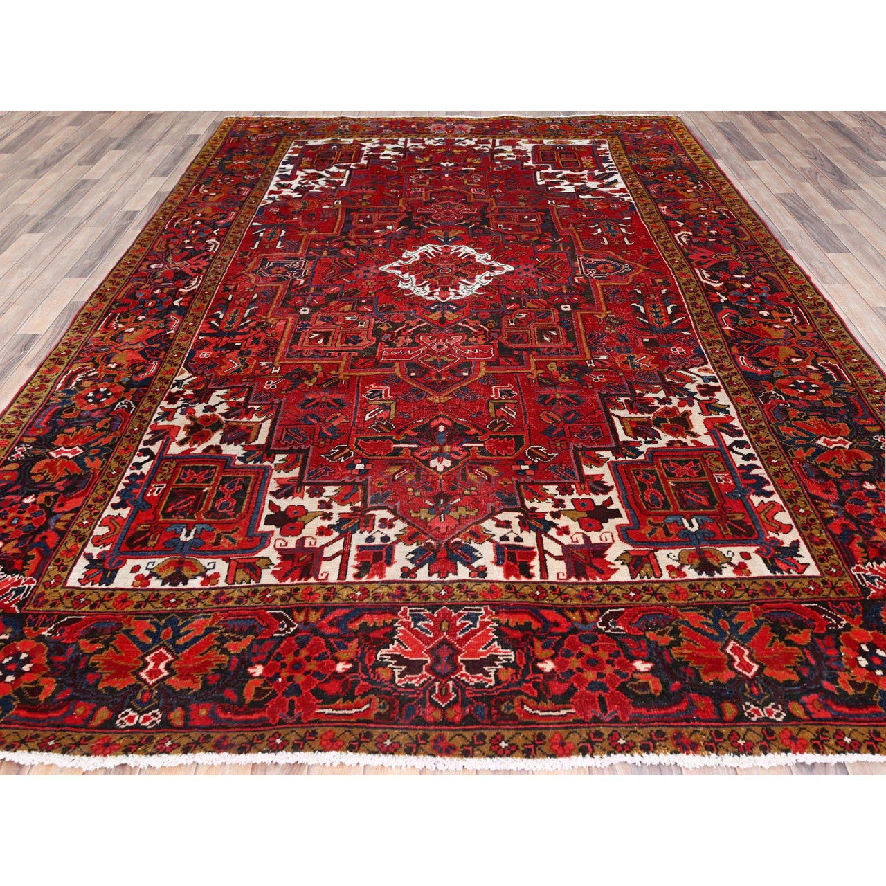 Red 8'2" x 11'10" Heriz Hand knotted Wool Rug - Sku: O085663