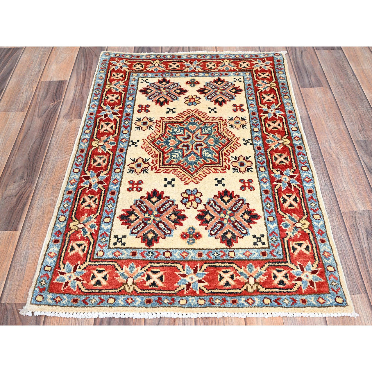 Ivory 2'1" x 3'1" Kazak Hand knotted Wool Rug - Sku: O086222
