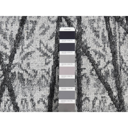 Modern and Contemporary Wool & Silk Hand Knotted Rug Grey No Border 5.6X7.9 -O087182