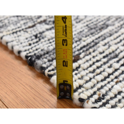Modern and Contemporary Wool Hand Loomed Rug Ivory No Border 2.0X2.0 -O087412