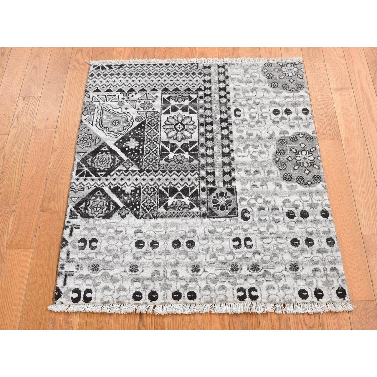 Gray 2'8" x 3'0" Mamluk Hand knotted Wool Rug - Sku: O087686