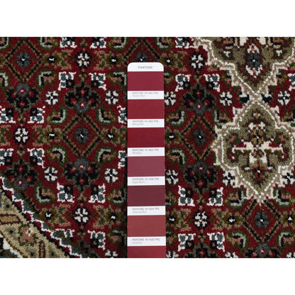 Fine Oriental Wool Hand Knotted Rug Red Ivory 4.1X4.1 -O087721
