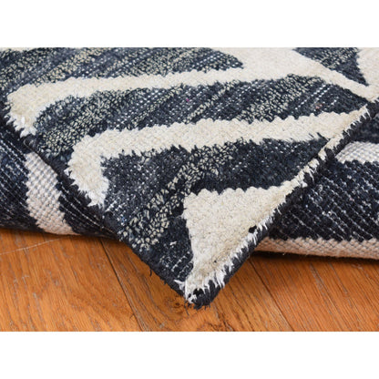 Modern and Contemporary Wool & Silk Hand Knotted Rug Black No Border 2.2X2.2 -O087990
