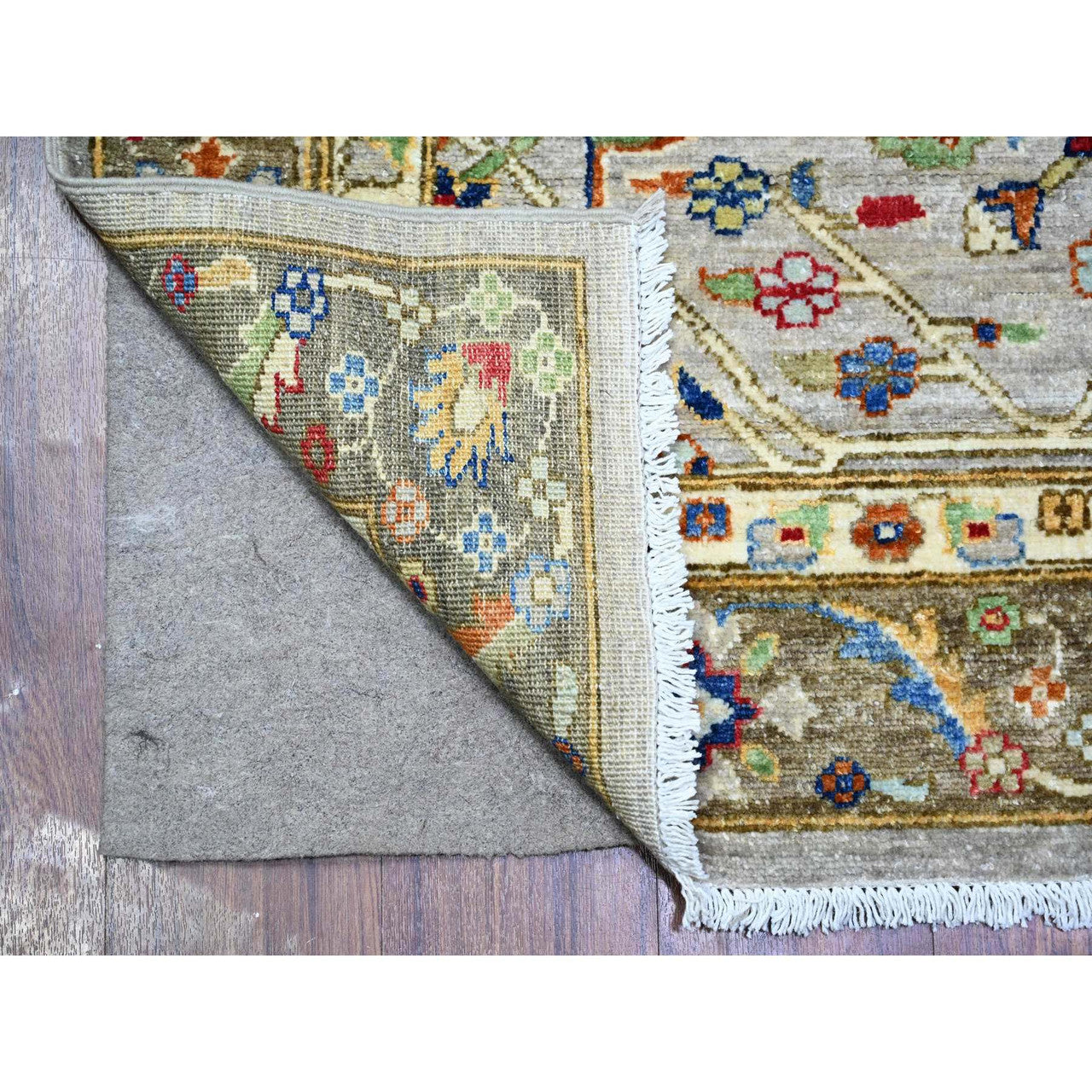 Gray 4'1" x 11'8" Heriz Hand knotted Wool Rug -O088327
