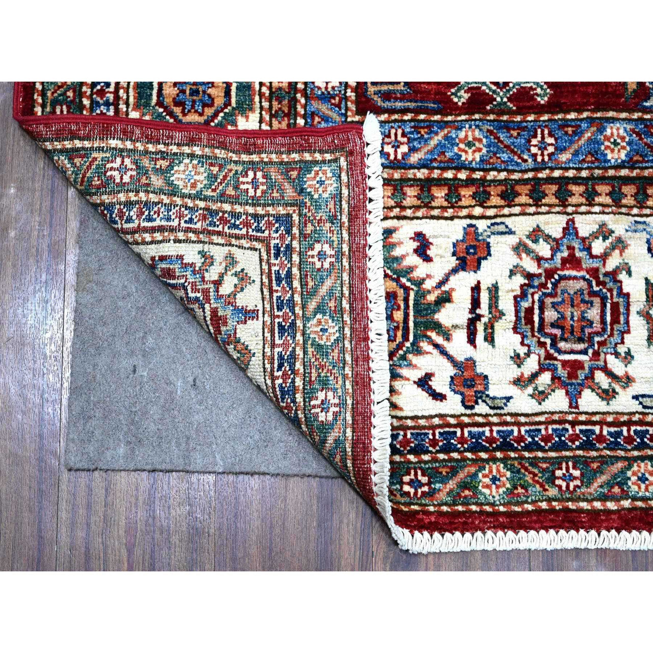 Red 6'1" x 9'3" Kazak Hand knotted Wool Rug - Sku: O089301
