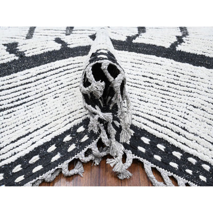 Tribal & Geometric Wool Hand Knotted Rug Ivory Black 9.11X14.0 -O089315