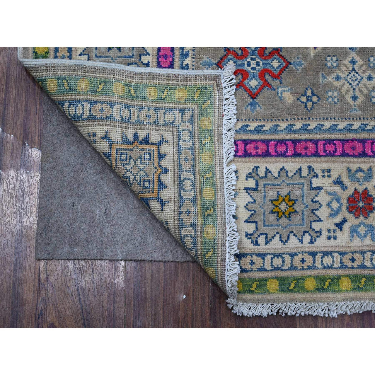 Gray 5'0" x 6'8" Kazak Hand knotted Wool Rug - Sku: O089342