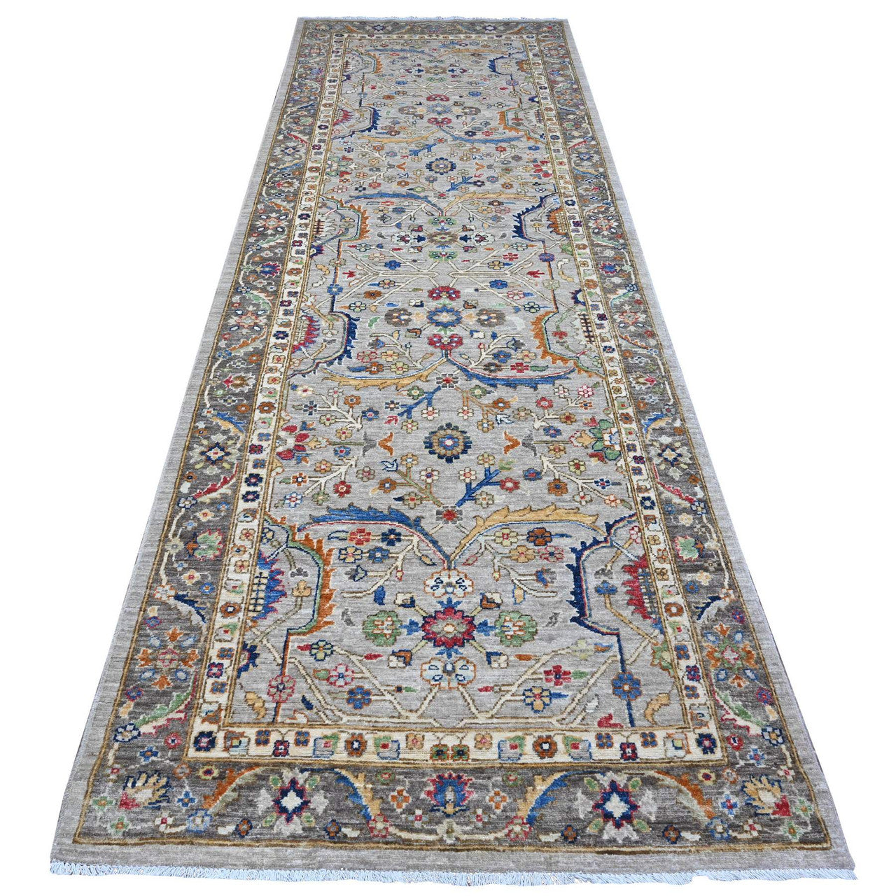Gray 3'11" x 11'9" Heriz Hand knotted Wool Rug -O089670