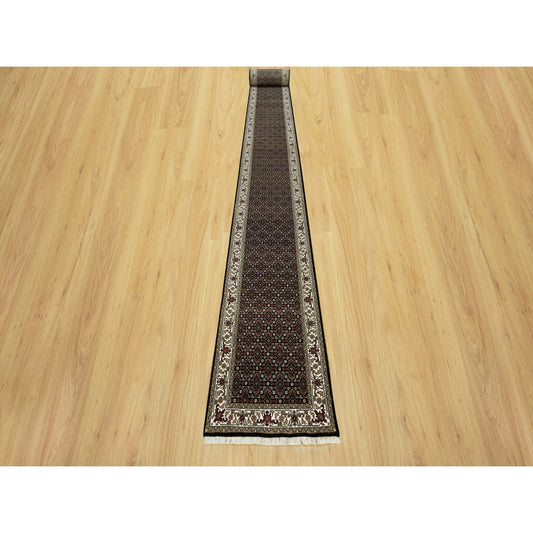 Fine Oriental Wool Hand Knotted Rug Black Ivory 2.4X27.7 -O090445