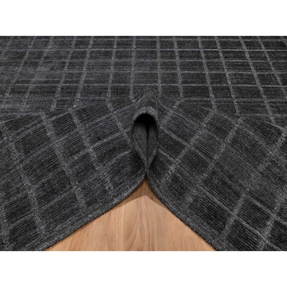 Modern and Contemporary Wool Hand Loomed Rug Black No Border 8.0X9.10 -O090701