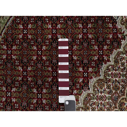 Traditional Wool Hand Knotted Rug Red 6.0X6.0  -O091023