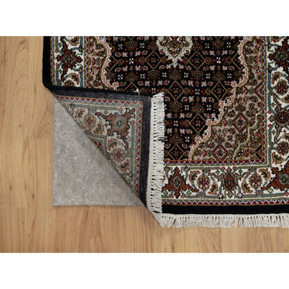 Traditional Wool Hand Knotted Rug Black 2.8X20.1  -O091027