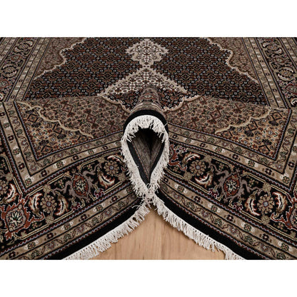 Traditional Wool Hand Knotted Rug Black 5.10X9.2  -O091047