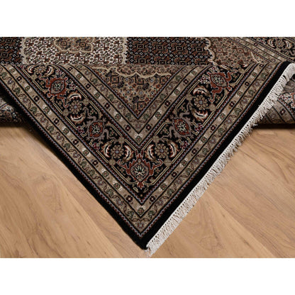 Traditional Wool Hand Knotted Rug Black 5.10X9.2  -O091047