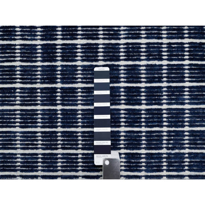 Modern and Contemporary Wool Hand Loomed Rug Blue 2.2x3.1 -O091063