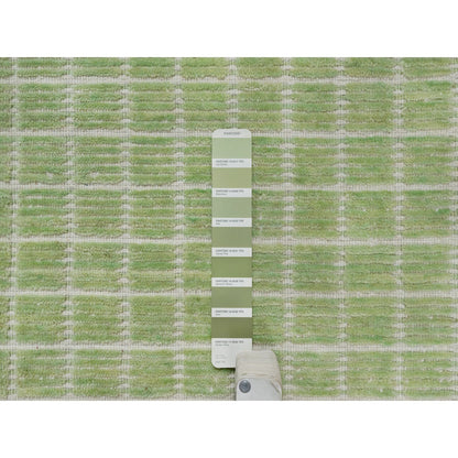Modern and Contemporary Wool Hand Loomed Rug Green 2.2x3.1 -O091064