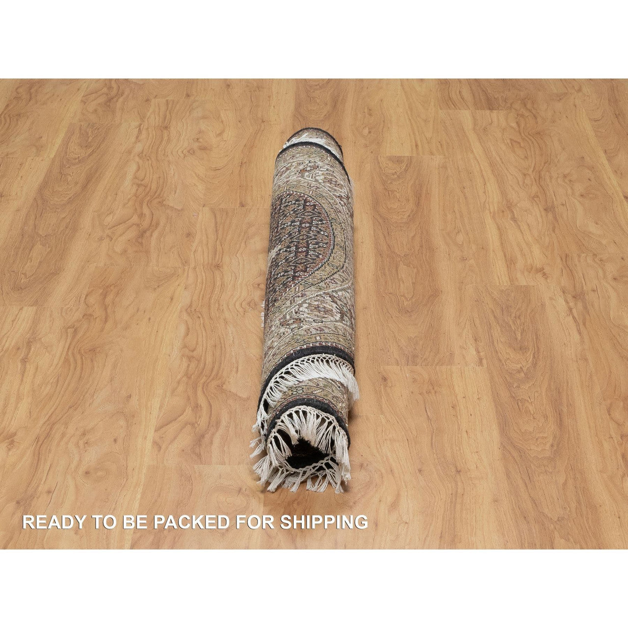 Black 4'10" x 4'10" Traditional Hand knotted Wool Rug - Sku: O091077