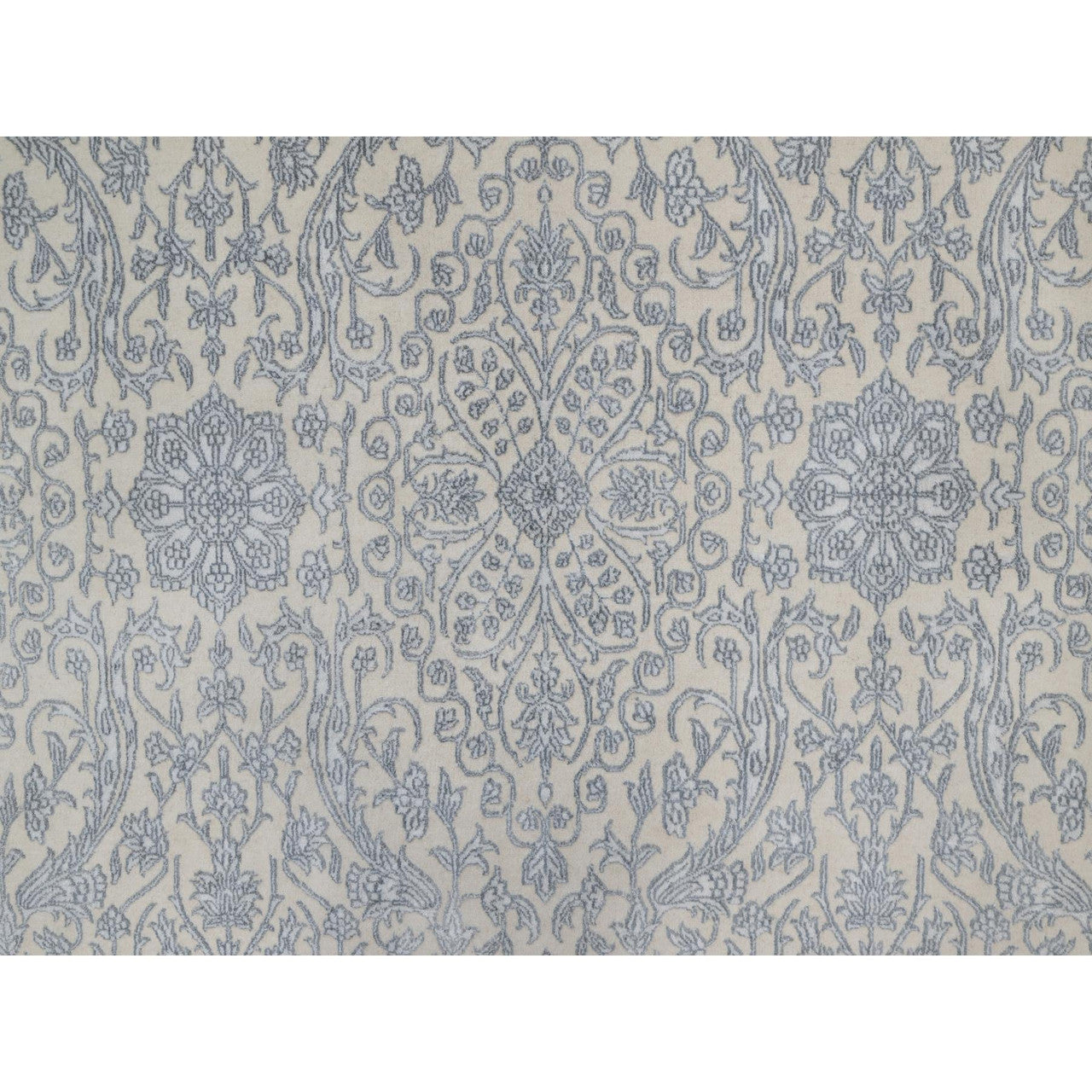 Ivory 7'9" x 10'2" Fine Oriental Hand knotted Wool/Silk Rug - Sku: O091366
