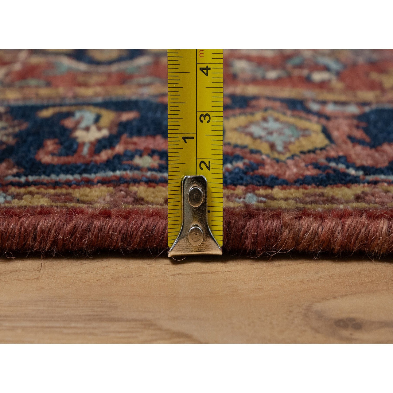 Red 2'7" x 10'0" Heriz Hand knotted Wool Rug - Sku: O091379