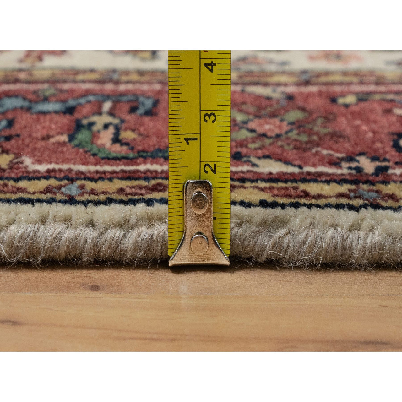 Ivory 2'8" x 14'3" Heriz Hand knotted Wool Rug - Sku: O091388