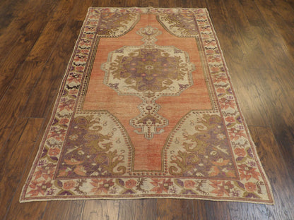 Anatolian Oushak Natural-dye 5'0"x8'0" Hand-knotted Rug -W1039