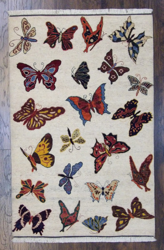 Butterfly Design Coastal 4'0"x6'0" Hand-knotted Rug w11014