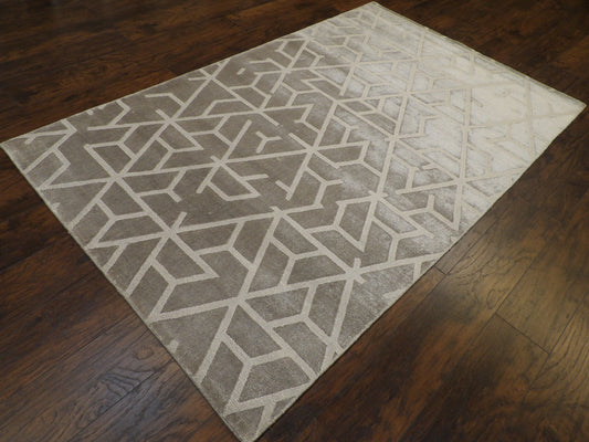 Transitional Silky Broken Design Hand-Loom 5'0"x8'0" Hand-loom Rug -W11076