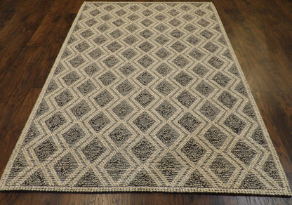 Natural Breaded Geometrical Design 5'0"x8'0" Hand-knotted Rug -W11132