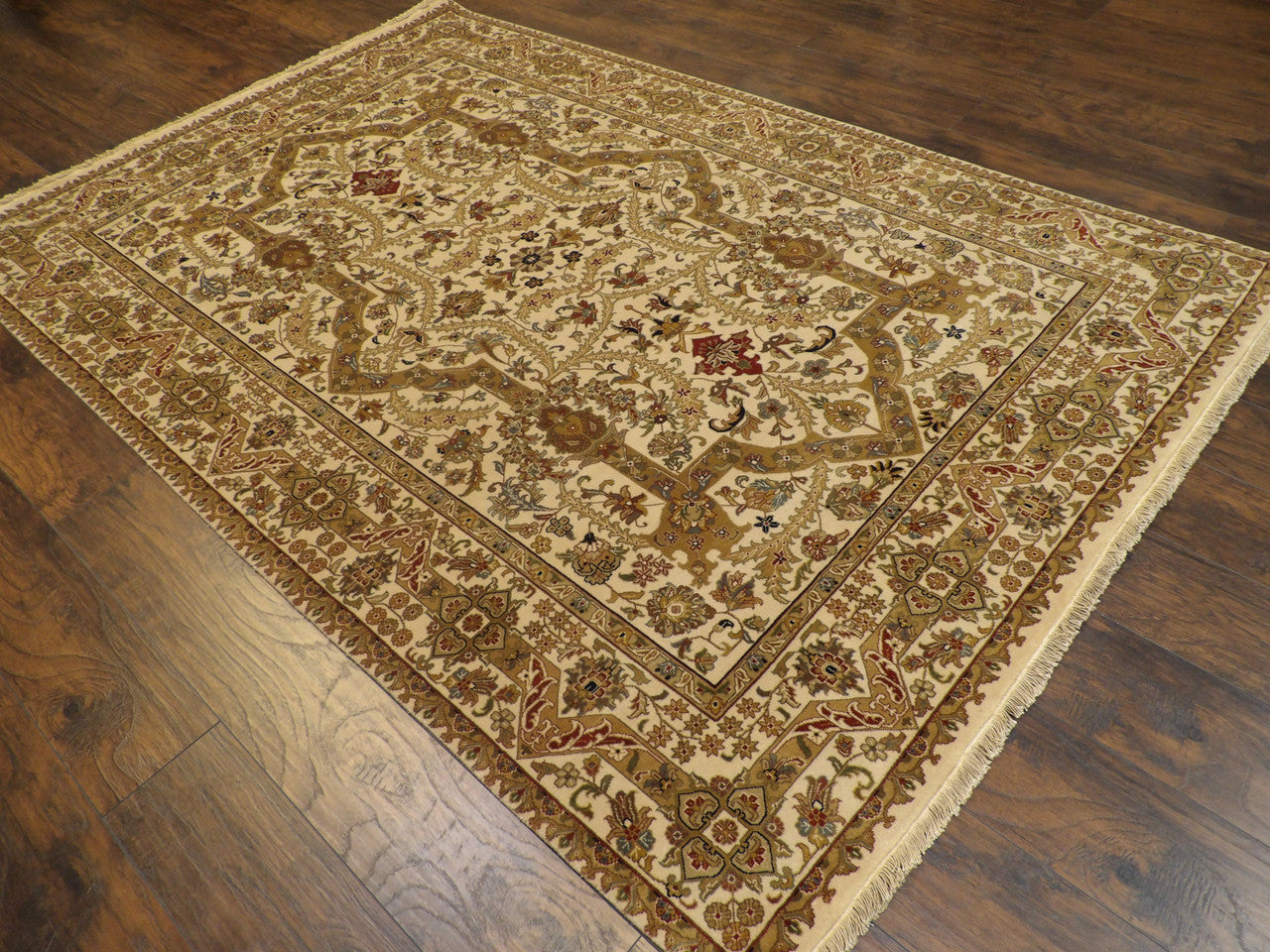 Beige 6'0" x 9'0" Fine Persian Haji Jalili Hand knotted Wool Rug - Sku: W11245