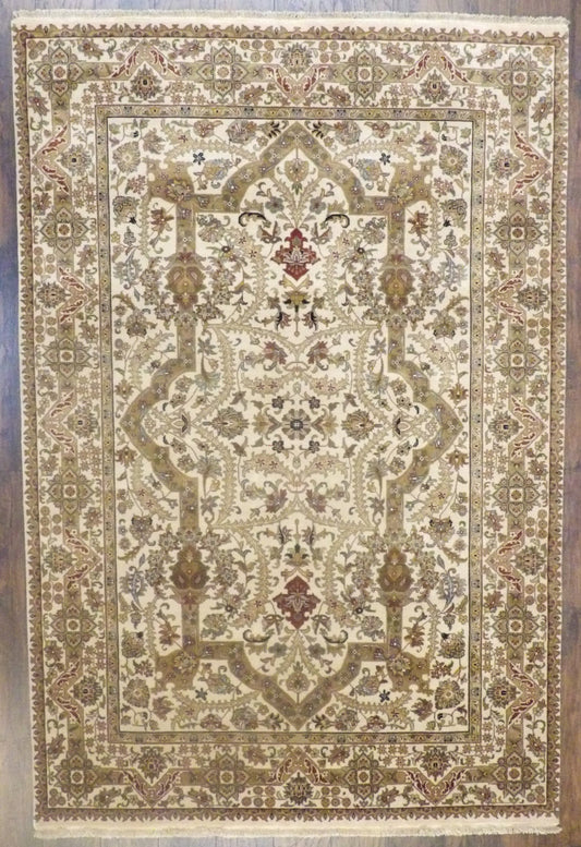 Fine Persian Haji Jalili 6'0"x9'0" Hand-knotted Rug -W11245