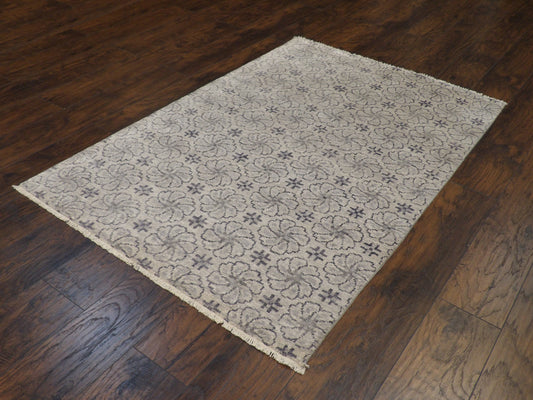 Transitional Rose Design 4'0"x6'0" Hand-knotted Rug -w11346