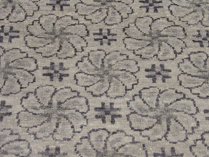 Transitional Rose Design 4'0"x6'0" Hand-knotted Rug -w11346