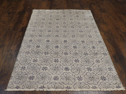 Transitional Rose Design 4'0"x6'0" Hand-knotted Rug -w11346