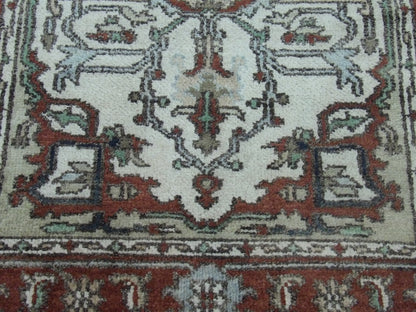 Sherapi 3'0"x5'0" Hand-knotted Rug -w143