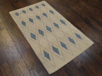 Moroccan 3'0"x5'0" Hand-knotted Rug -w196