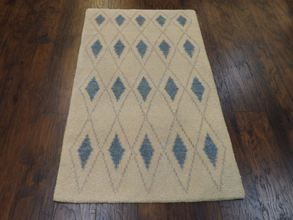 Moroccan 3'0"x5'0" Hand-knotted Rug -w196